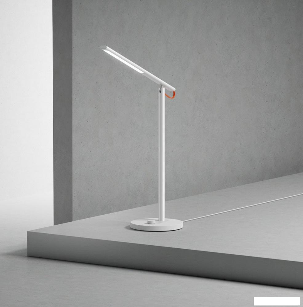 Настольная лампа Xiaomi Mi Smart LED Desk Lamp 1S MJTD01SYL (китайская версия)