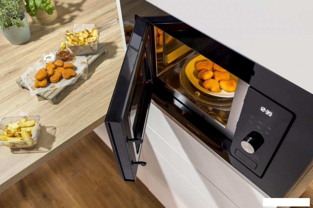 Микроволновая печь Gorenje BM201AG1X
