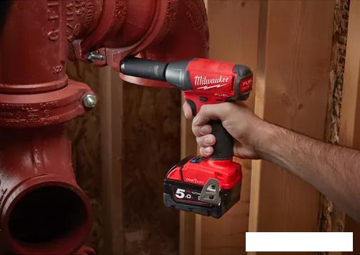 Гайковерт Milwaukee M18 ONEIWF12-0X Fuel 4933459198 (без АКБ, кейс)