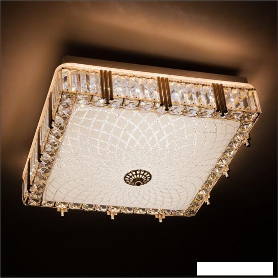 Припотолочная люстра LED4U L1158-500 GD