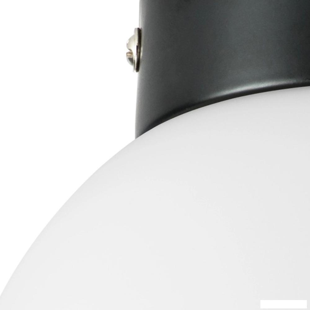 Припотолочная люстра Lightstar Globo 812017