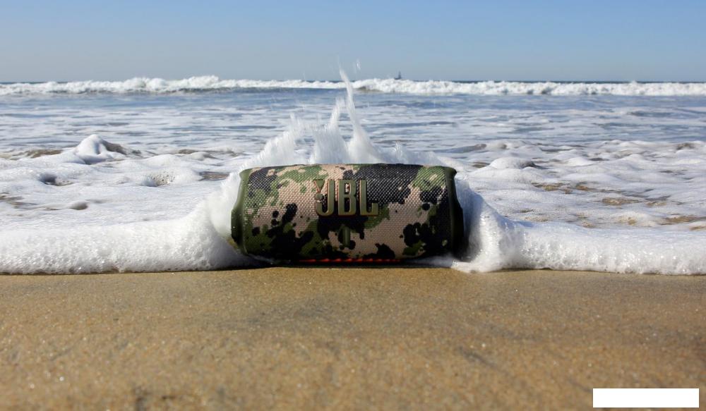 Беспроводная колонка JBL Charge 5 (серый)
