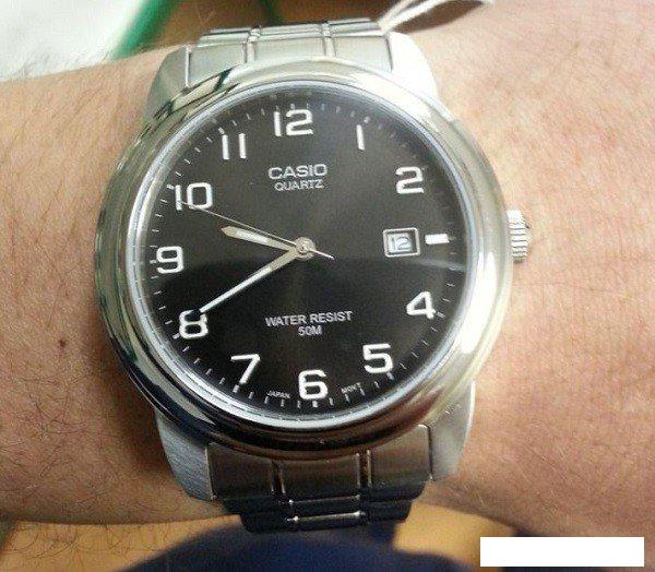 Наручные часы Casio MTP-1221A-1A