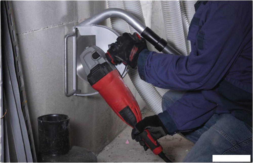 Угловая шлифмашина Milwaukee AGVK24-230EK 4933451413