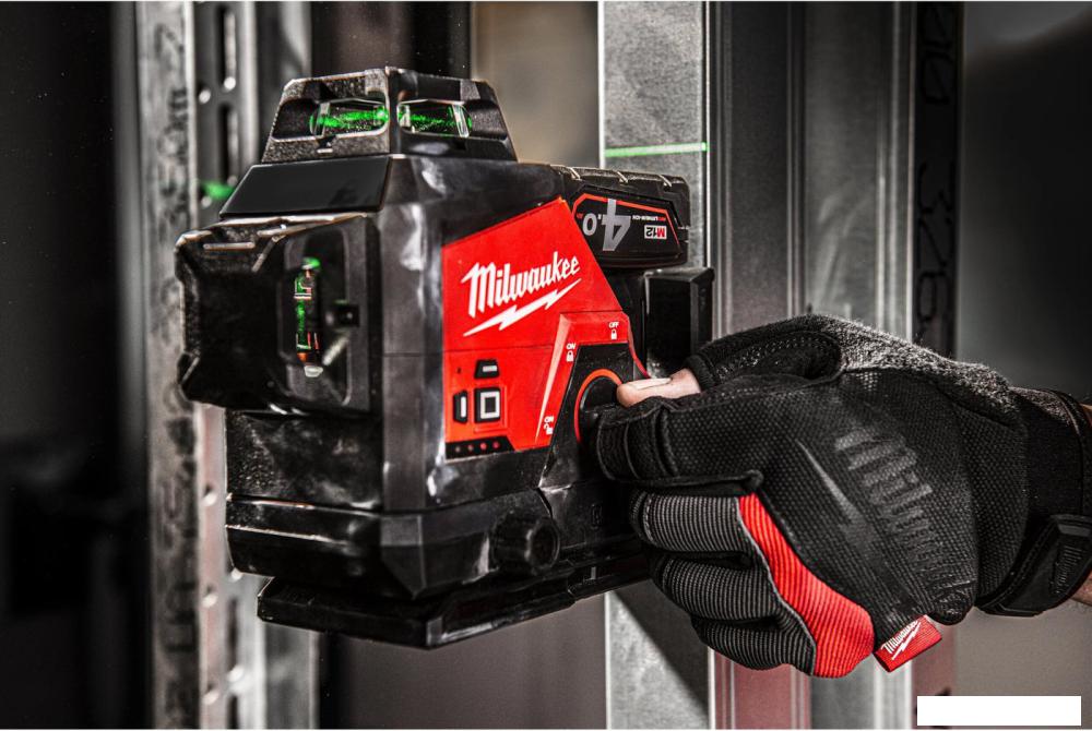 Лазерный нивелир Milwaukee M12 3PLKIT-401P 4933478960 (с 1-им АКБ, кейс)
