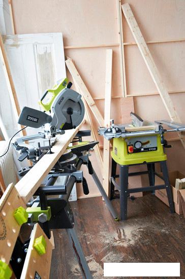 Торцовочная пила Ryobi EMS216L