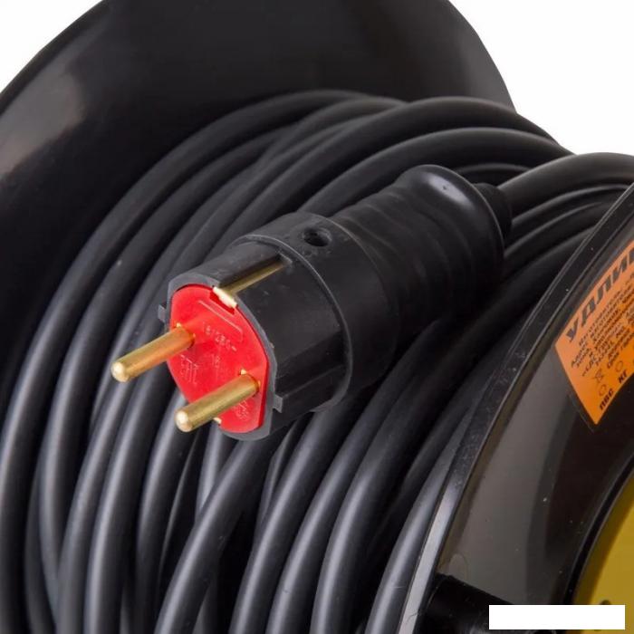 Удлинитель на катушке PROconnect Professional 11-7615