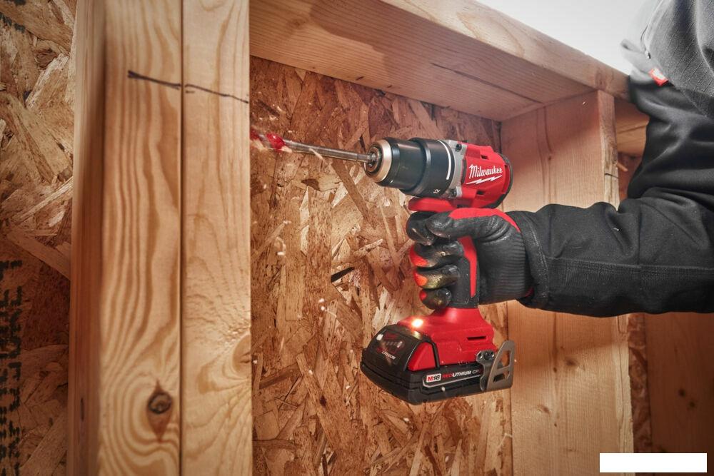 Дрель-шуруповерт Milwaukee M18 M18BLDDRC-502C 4933492835 (с 2-мя АКБ 5 Ач, кейс)