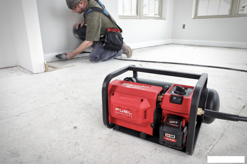 Компрессор Milwaukee M18 FUEL FAC-0 4933472166 (без АКБ)