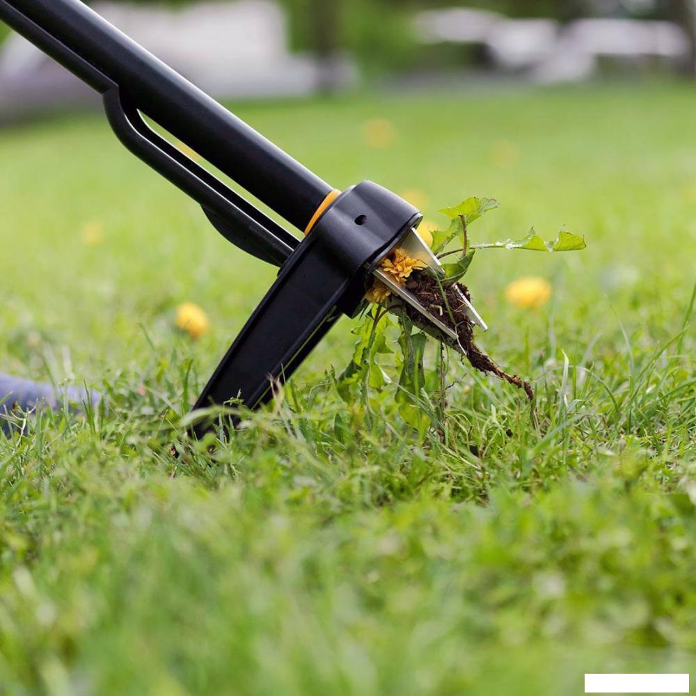 Корнеудалитель Fiskars Xact 1020126