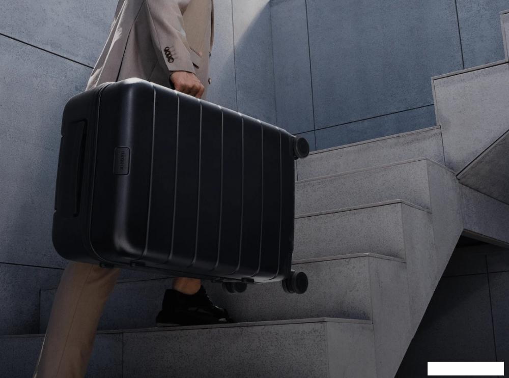 Чемодан Xiaomi Luggage Classic Pro 24" BHR8607GL (черный)