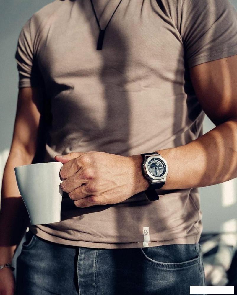 Наручные часы Casio G-Shock GM-2100-1A