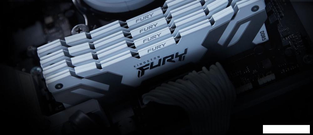 Оперативная память Kingston FURY Renegade 16ГБ DDR5 7200 МГц KF572C38RW-16