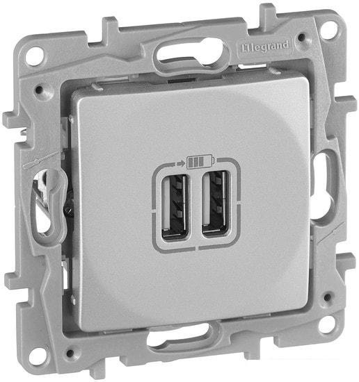 Розетка USB Legrand Etika 672494