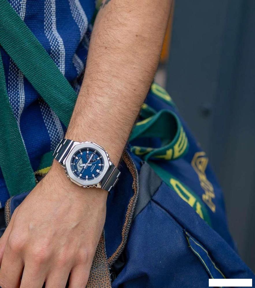 Наручные часы Casio GM-2110D-2B