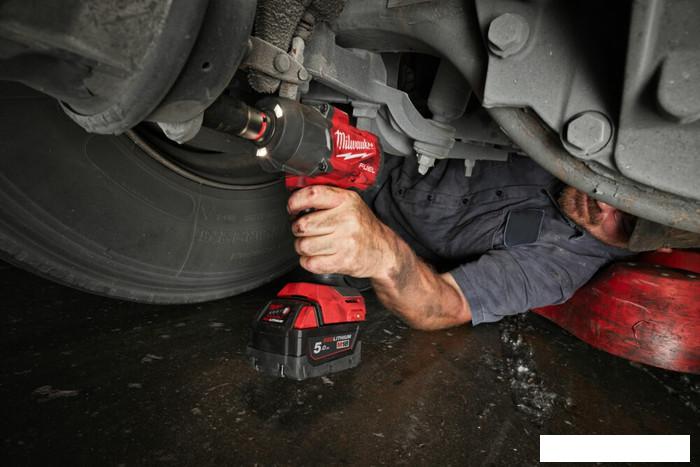 Гайковерт Milwaukee M18 FUEL M18FHIW2F12-502X 4933492783 (с 2-мя АКБ, кейс)