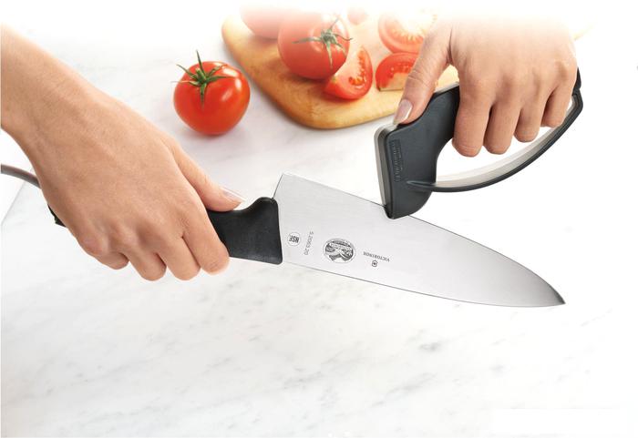 Кухонные ножи, ножницы, овощечистки, точилки Victorinox 7.8715