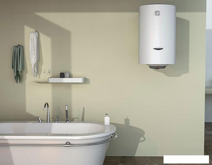 Накопительный электрический водонагреватель Ariston PRO1 R ABS 30 V Slim
