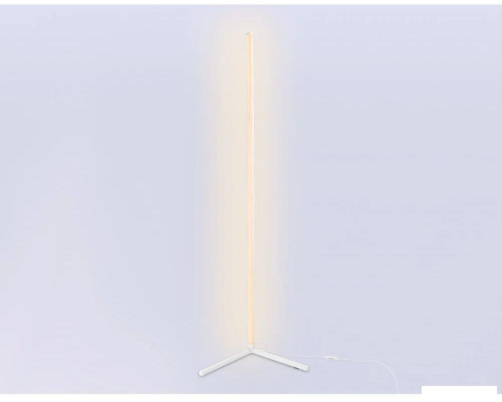 Торшер Ambrella light FL8025 WH (белый)