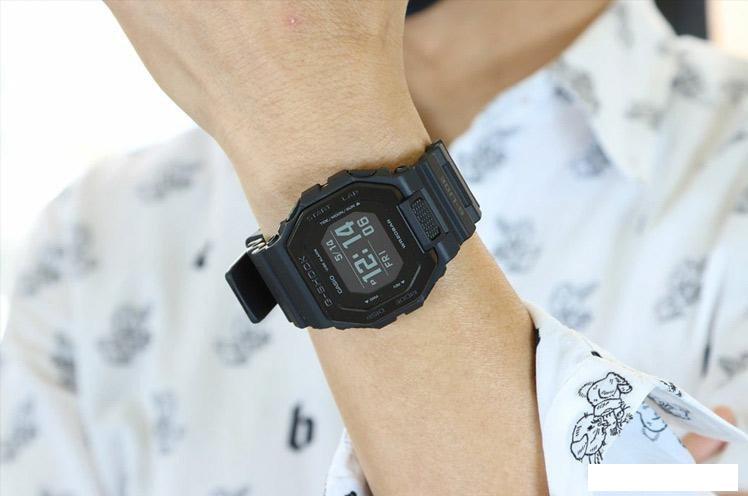 Наручные часы Casio G-Shock GBX-100NS-1E