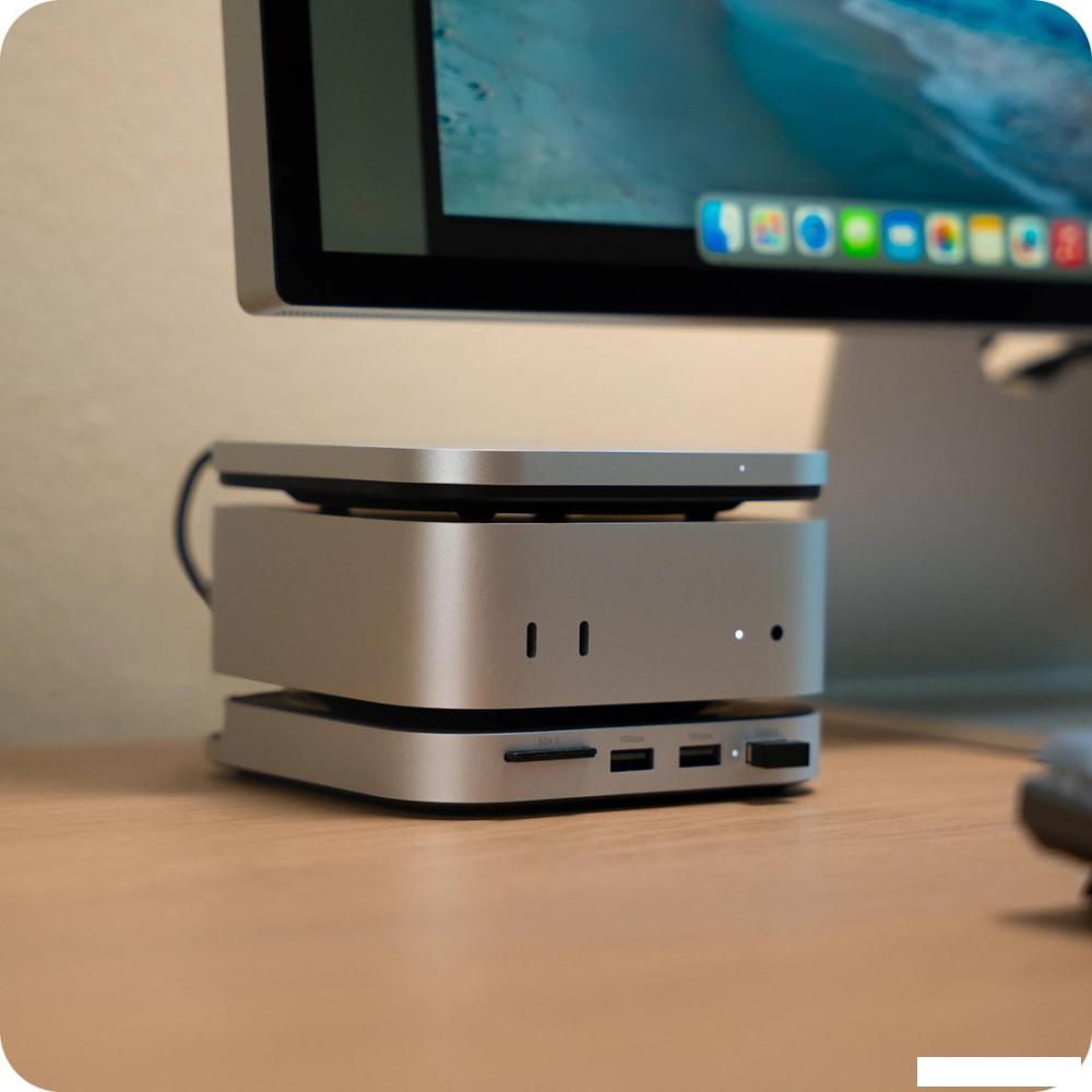 Бокс для накопителей M.2 Satechi USB4 Slim NVMe SSD Enclosure ST-EU4SNSS