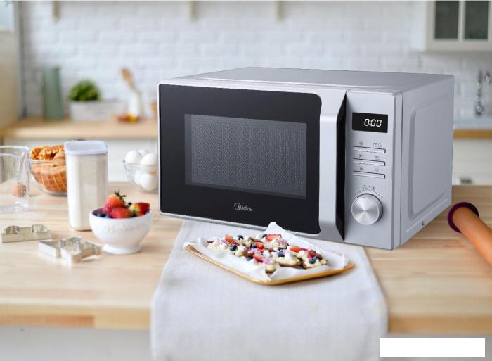 Микроволновая печь Midea AM720C2MV-S