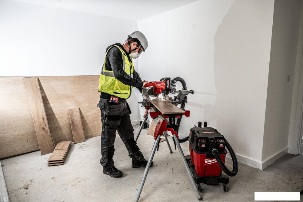 Пылесос Milwaukee M18 F2VC23L (без АКБ)