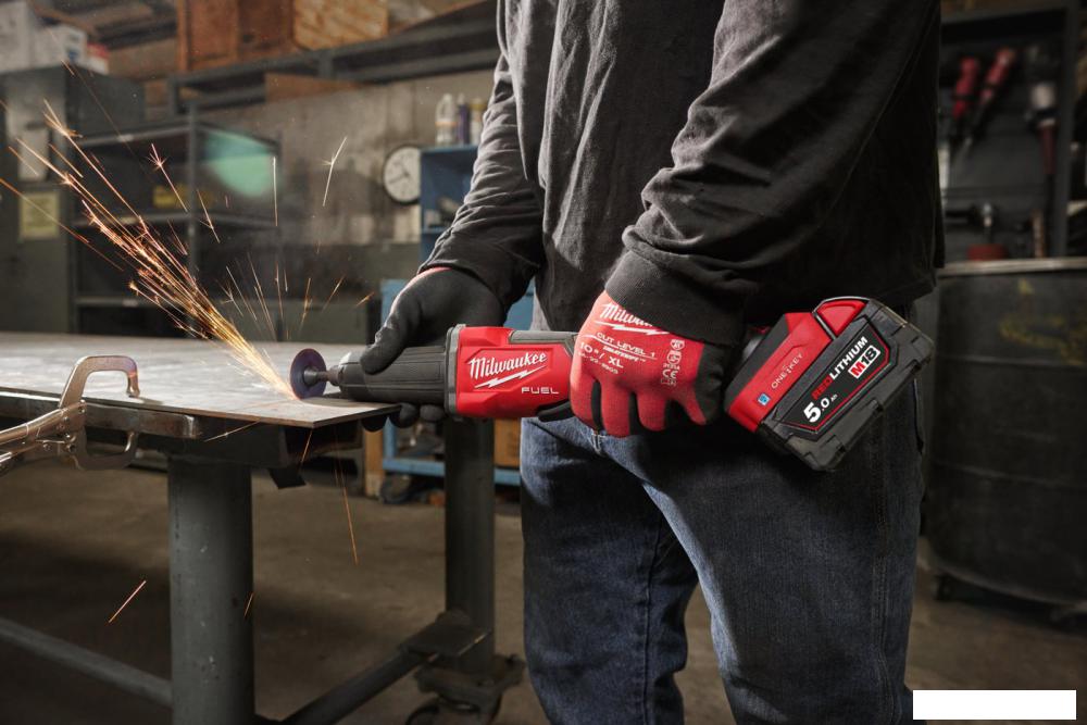 Прямошлифовальная машина Milwaukee M18 FDGROVPDB-0X One-Key Fuel 4933480957 (без АКБ, кейс)