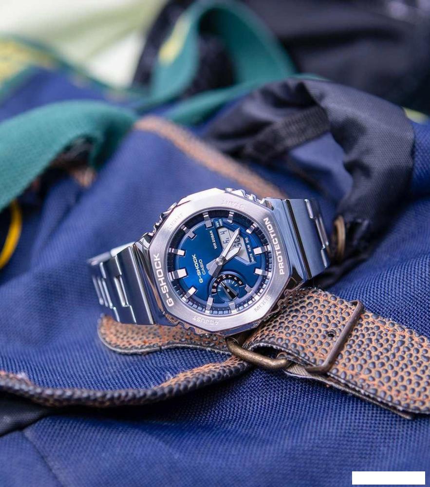 Наручные часы Casio GM-2110D-2B
