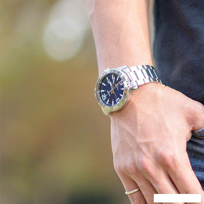 Наручные часы Casio MTP-VD01D-2B