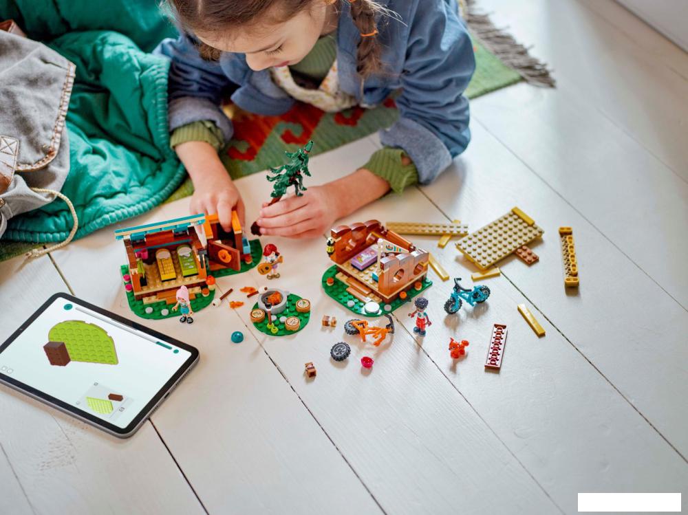 Конструктор LEGO Friends 42624 Лагерь приключений: Уютные домики