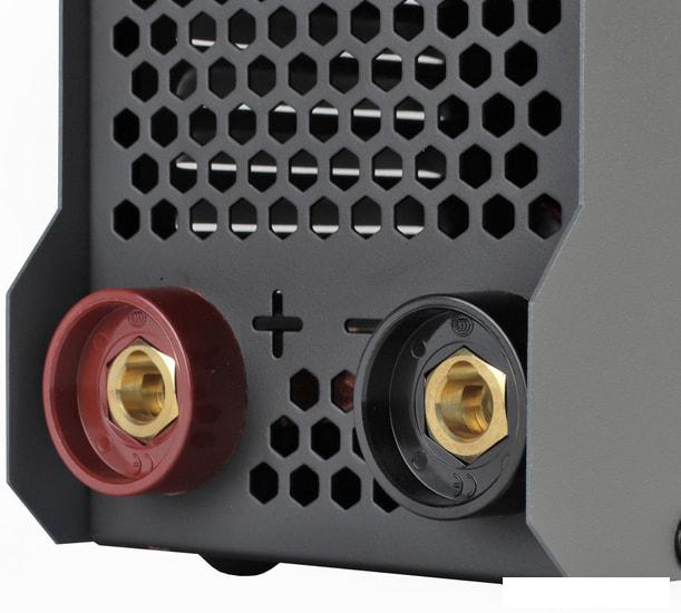Сварочный инвертор Patriot WM 201 Smart