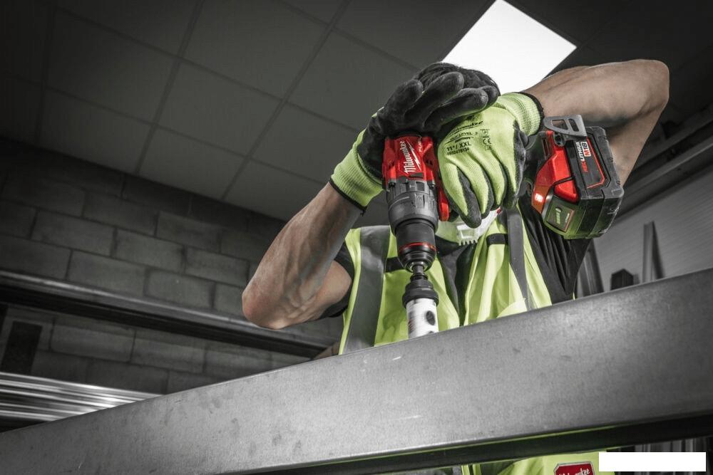 Ударная дрель-шуруповерт Milwaukee M18 FUEL M18FPD3-402C 4933492473 (с 2-мя АКБ 4 Ач, кейс)