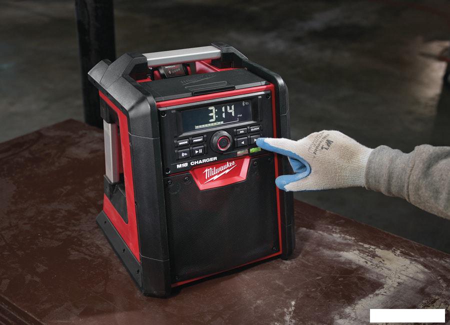 Зарядное устройство Milwaukee M18 RC-0 4933446639 (18В)