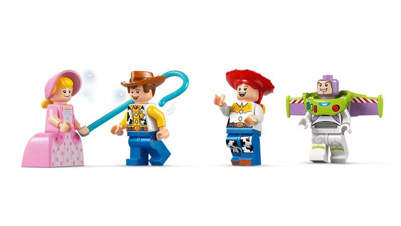 Конструктор LEGO Disney История игрушек: Праздничный поезд и радиоуправл. машинка (43264)