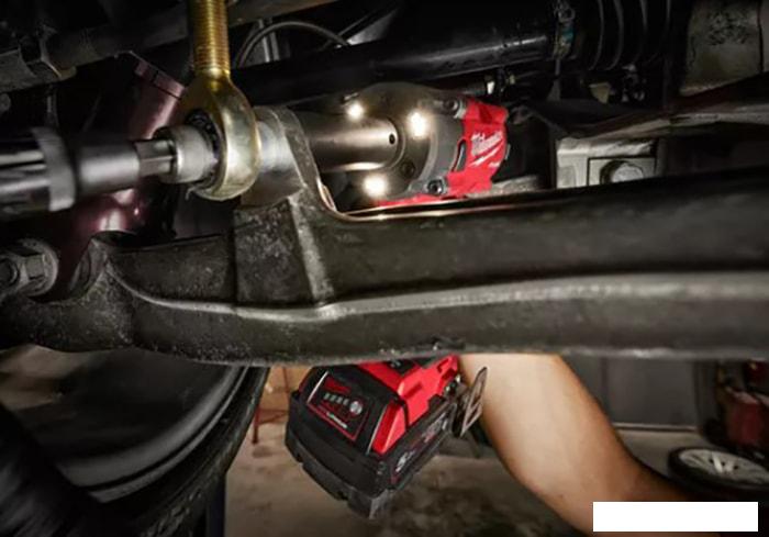 Гайковерт Milwaukee M18 FIW2F38-0X 4933478650 (без АКБ, кейс)