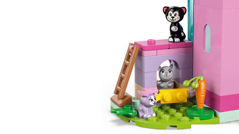 Конструктор LEGO Disney Гостиница Минни для домашних питомцев 43274