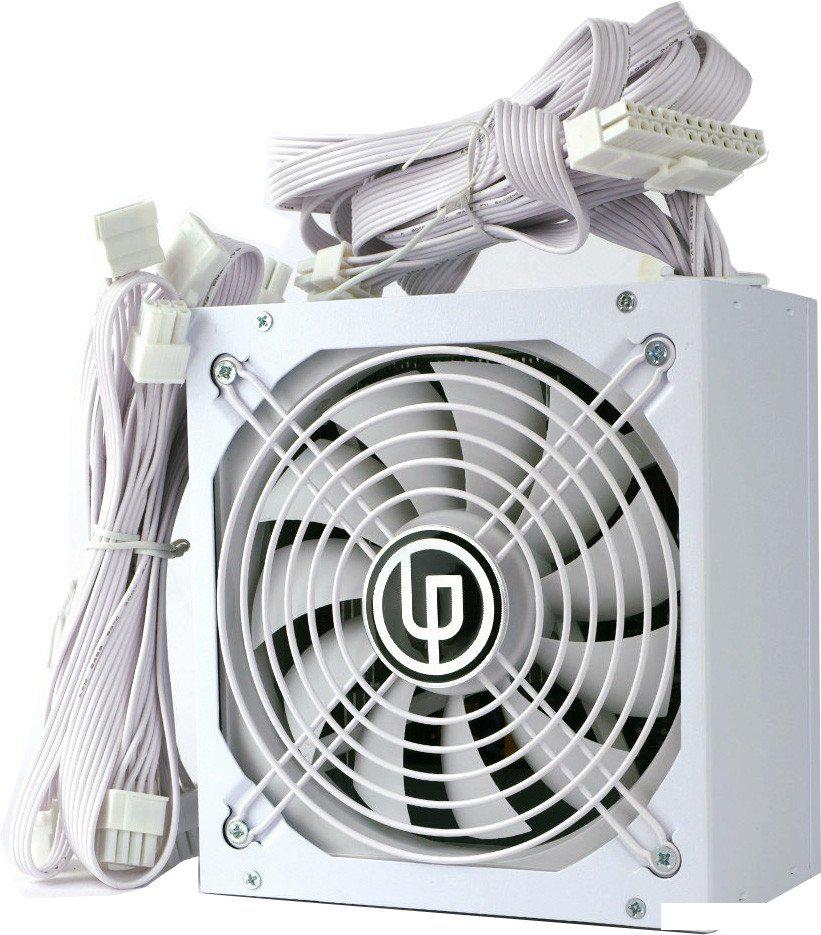 Блок питания Ginzzu MC800 (белый)