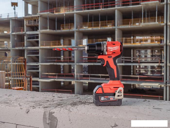 Ударная дрель-шуруповерт Milwaukee M18 M18BLPDRC-422C 4933492825 (с 2-мя АКБ 2 Ач + 4 Ач, кейс)