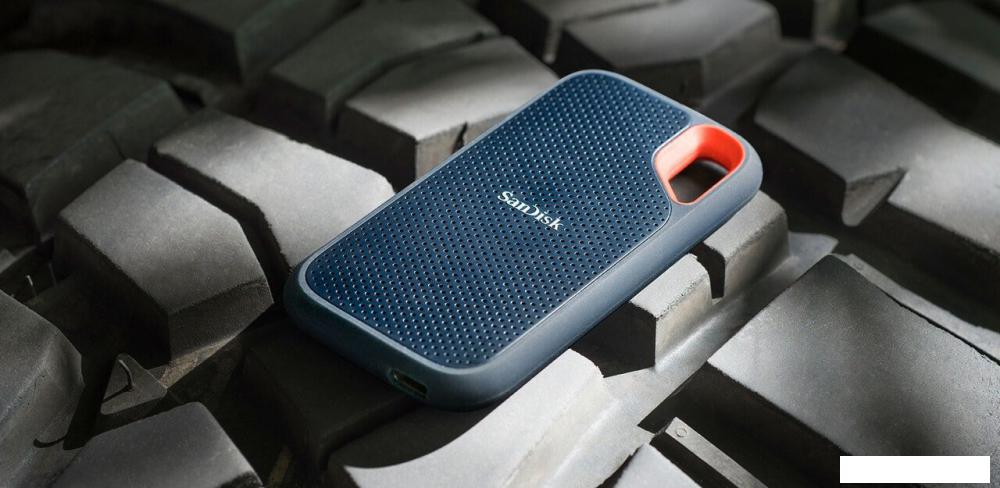 Внешние накопители SanDisk Extreme V2 SDSSDE61-4T00-G25 4TB