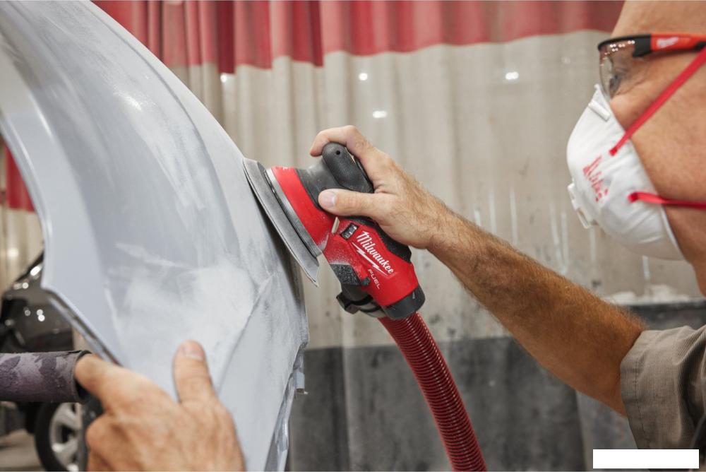 Эксцентриковая шлифмашина Milwaukee M12FROS5-0 4933493650 (без АКБ)