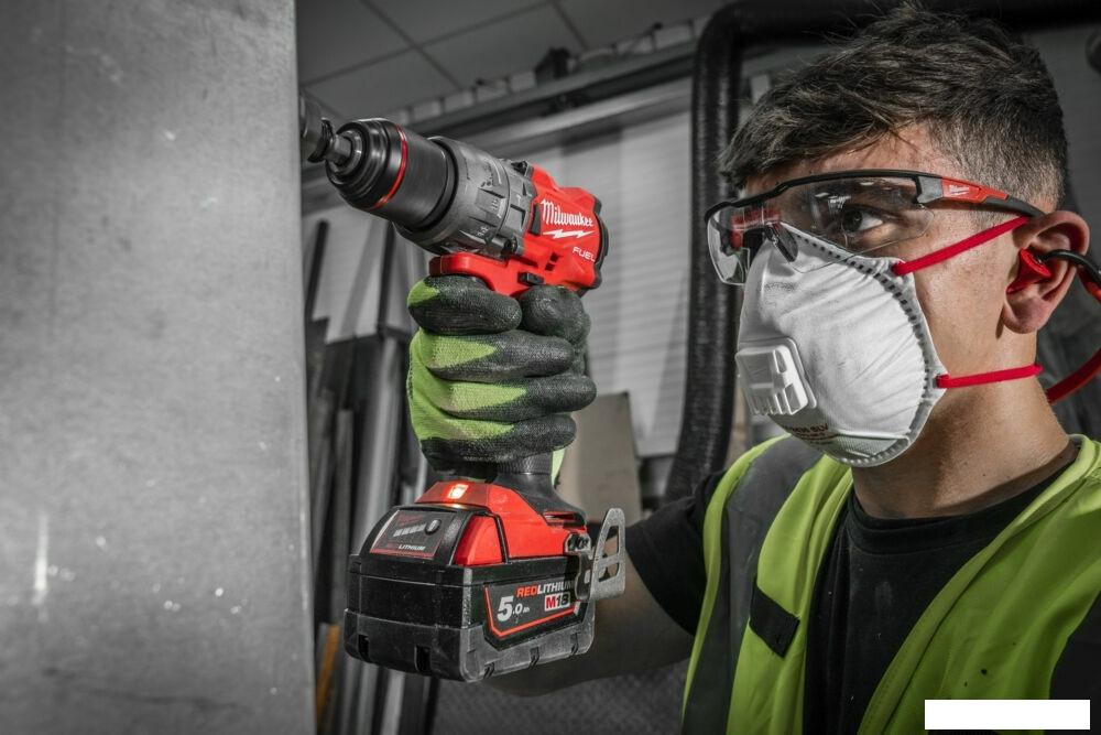 Ударная дрель-шуруповерт Milwaukee M18 FUEL M18FPD3-0 4933498060 (без АКБ)