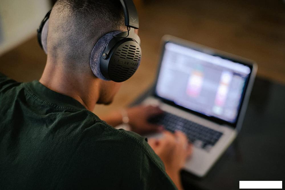 Наушники Beyerdynamic DT 900 Pro X