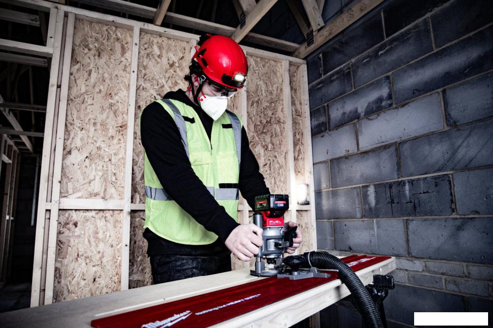 Вертикальный фрезер Milwaukee M18 FR12KIT-0P 4933493305 (без АКБ)