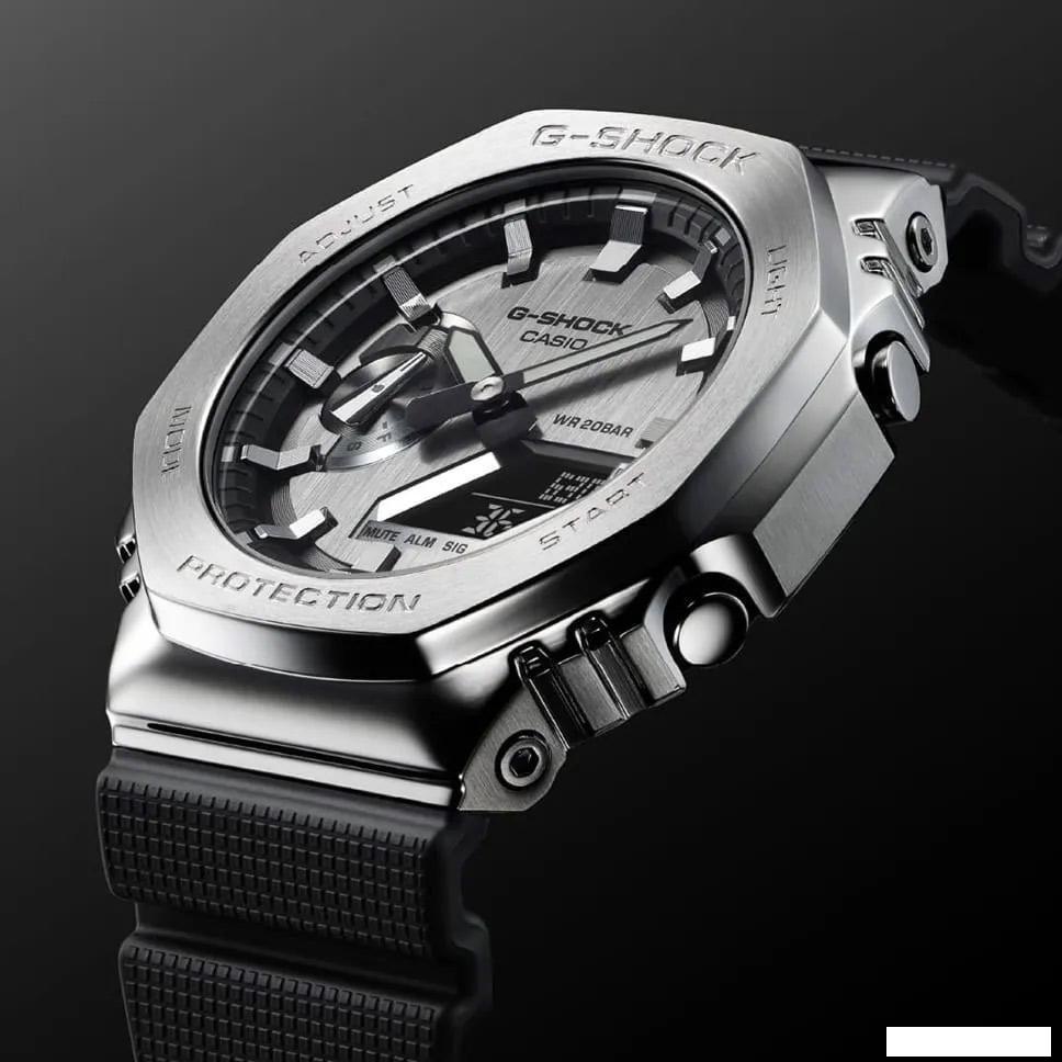 Наручные часы Casio G-Shock GM-2100-1A