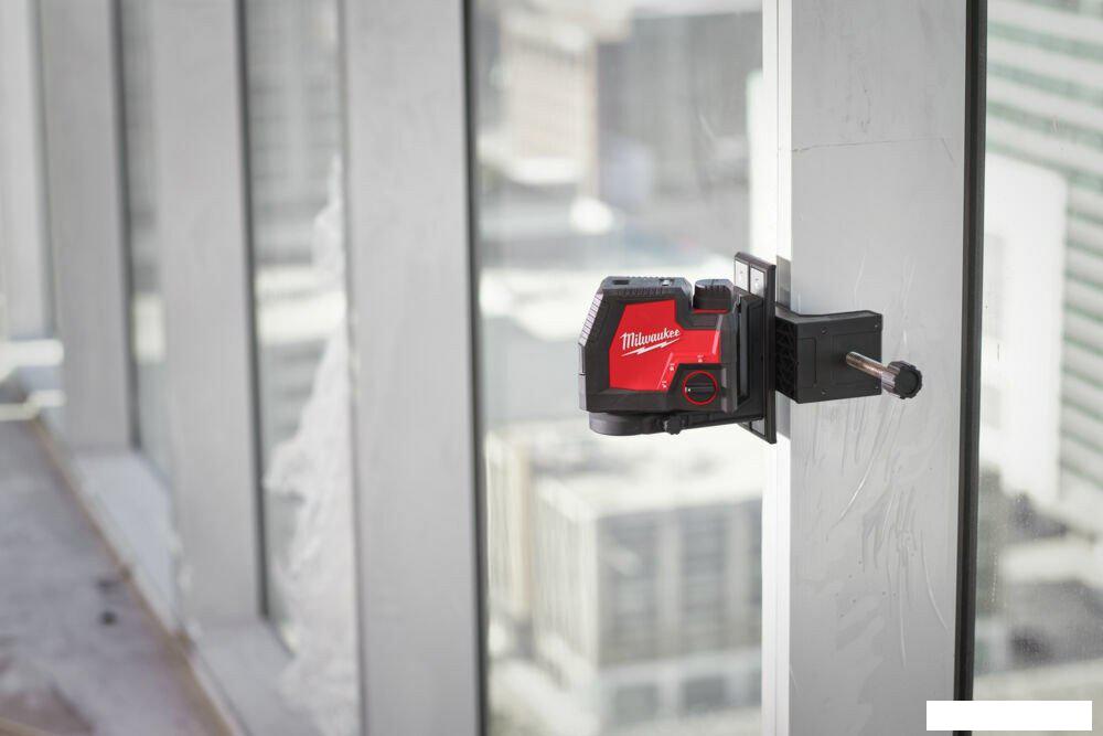 Штатив-распорная рейка Milwaukee 4932479205