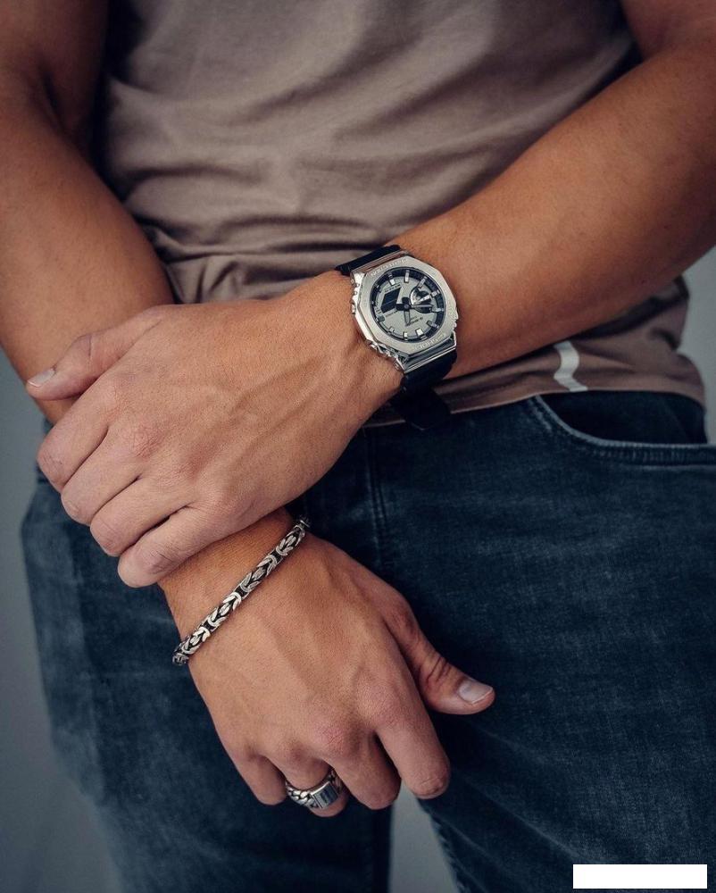 Наручные часы Casio G-Shock GM-2100-1A