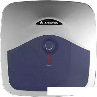 Накопительный электрический водонагреватель над мойкой Ariston BLU EVO R 30 RU