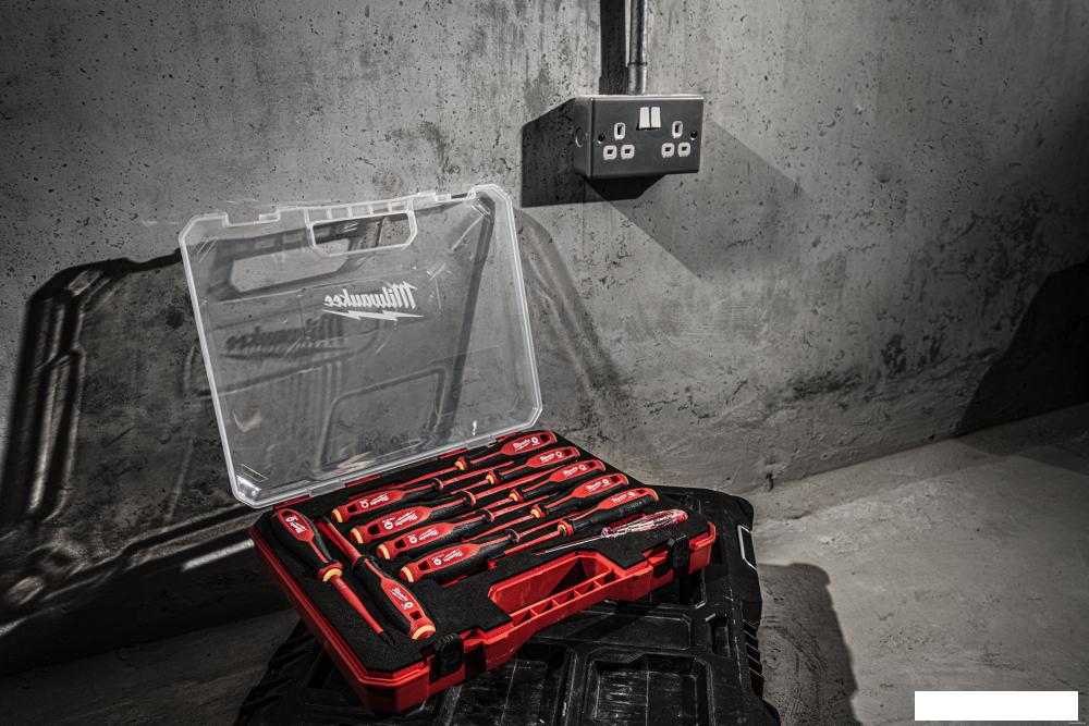 Отвертка Milwaukee 4932478720