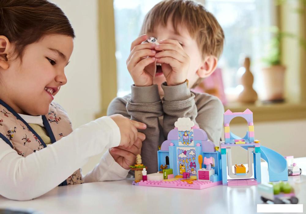 Конструктор LEGO Gabby's Dollhouse Уход за котятами Габби 10796